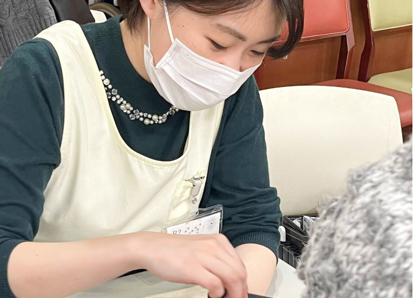 カメラマンとして培った「観察力」と「気配り」で、安心感のあるケアを。